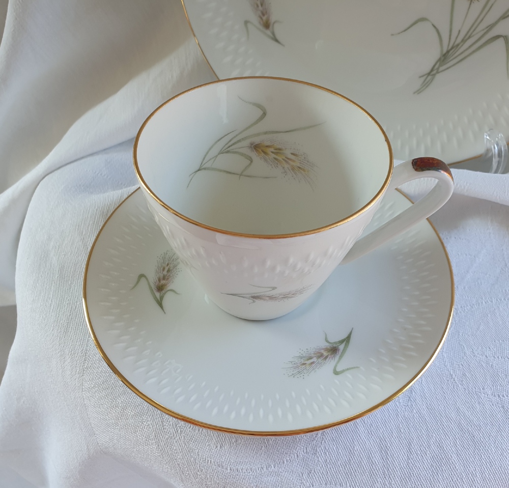 Edelstein Tasse 2